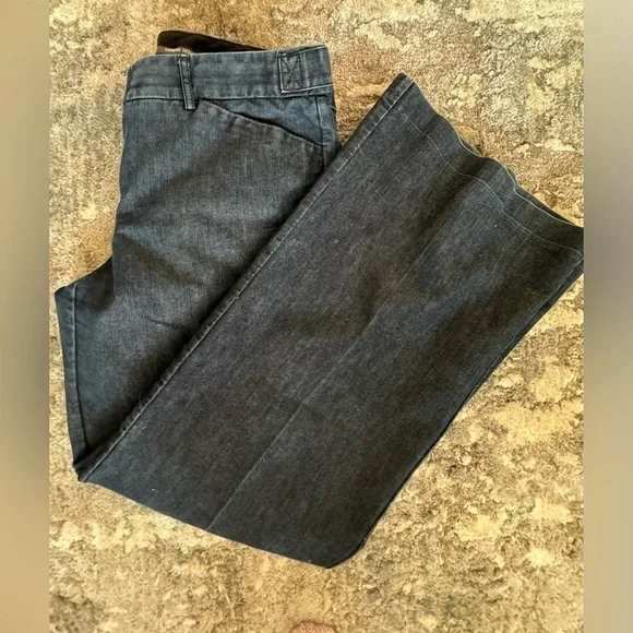 Express Design Studio Wide Leg Blue Jeans - Picture 7 of 11